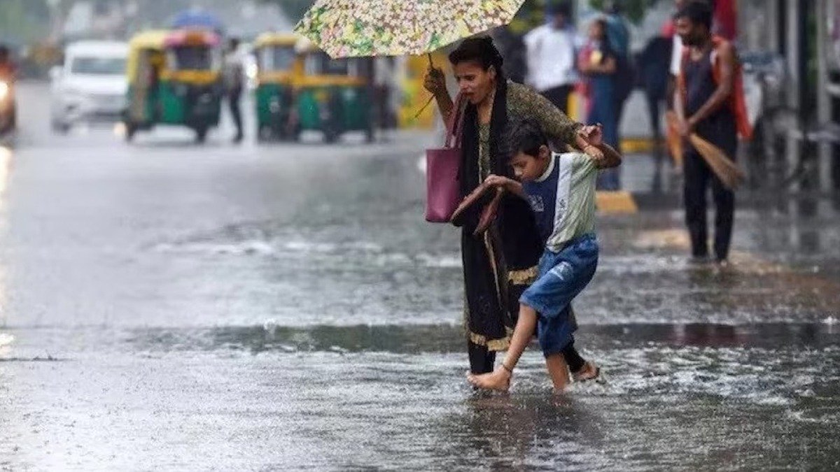 Weather Alert : इन स्थानों पर बदलेगा मौसम, Rainfall और हवाएं चलने के आसार