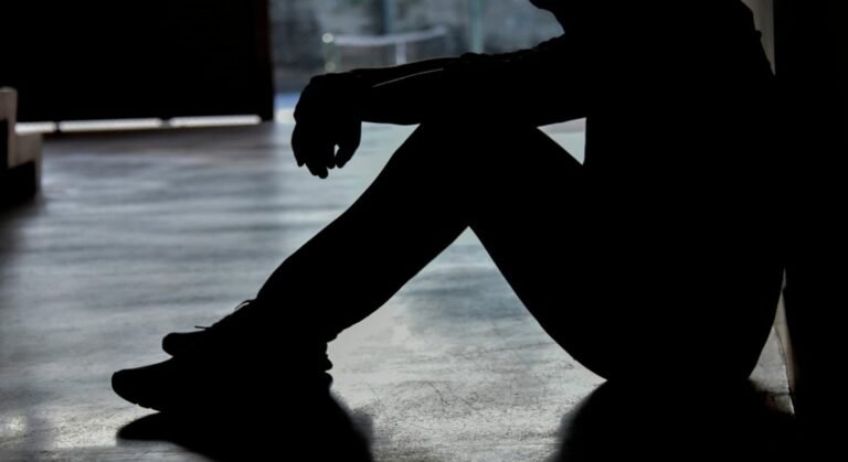 Alwar एक तरफ पत्नी पागल थी प्रेमी के प्यार में! दूसरी तरफ पति ने तंग आकर दुनिया को कहा अलविदा