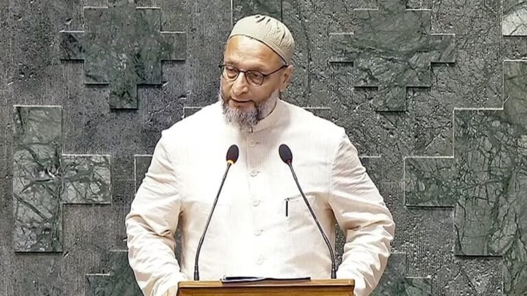 शपथ ग्रहण के दौरान असदुद्दीन Owaisi के नारे पर लोका सभा में हंगामा