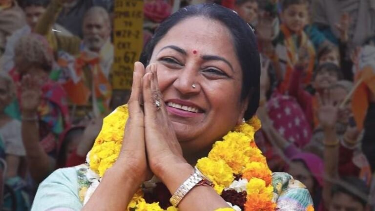 जींद की बेटी Rekha Gupta बनेंगी दिल्ली की मुख्यमंत्री, परिवार में खुशी की लहर ,आप भी देखें कैसा है रेखा गुप्ता के गांव का माहौल ?