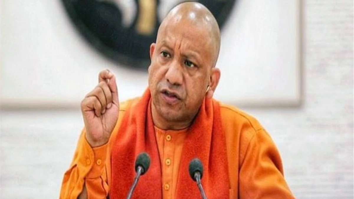 UP: सीएम योगी ने अधिकारियों से सड़कों के चौड़ीकरण और पुनर्वास कार्यों में तेजी लाने का दिया निर्देश।