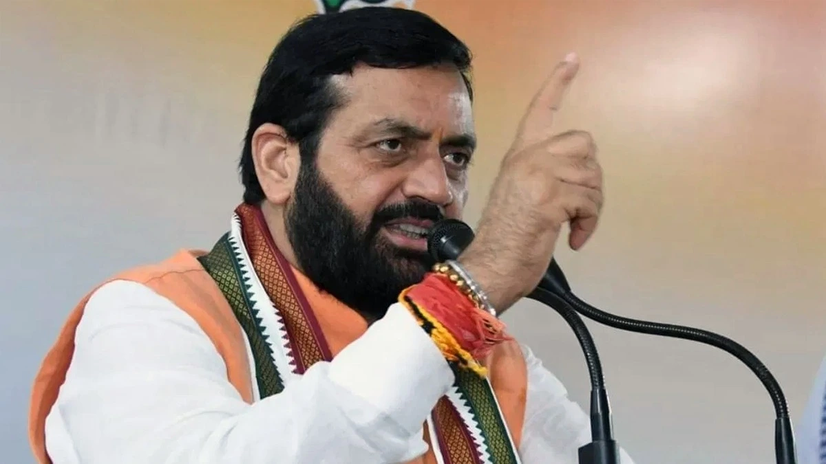 Haryana: “काम नहीं तो वेतन नहीं” नीति पर बवाल: मुख्यमंत्री नायब सिंह सैनी की सरकार के फैसले का कर्मचारियों और विपक्ष ने किया विरोध।