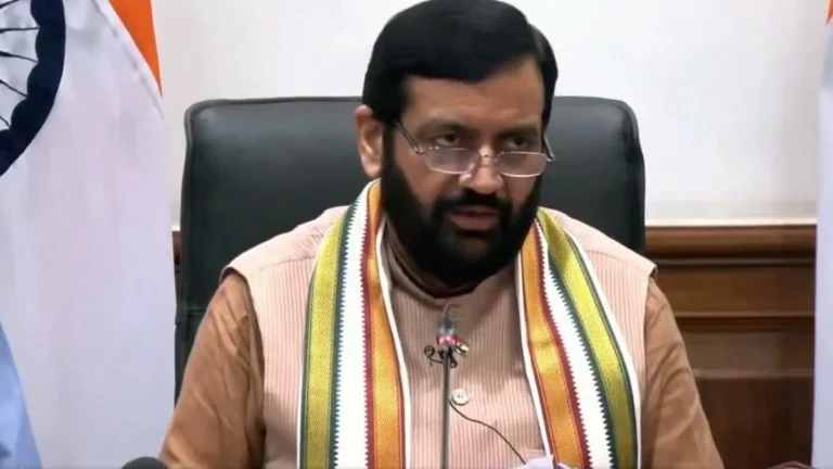 पाकिस्तानी नागरिकों को हरियाणा छोड़ने के आदेश: CM सैनी ने दिया 2 दिन का समय, मेडिकल वीजा वालों को 4 दिन की मोहलत।