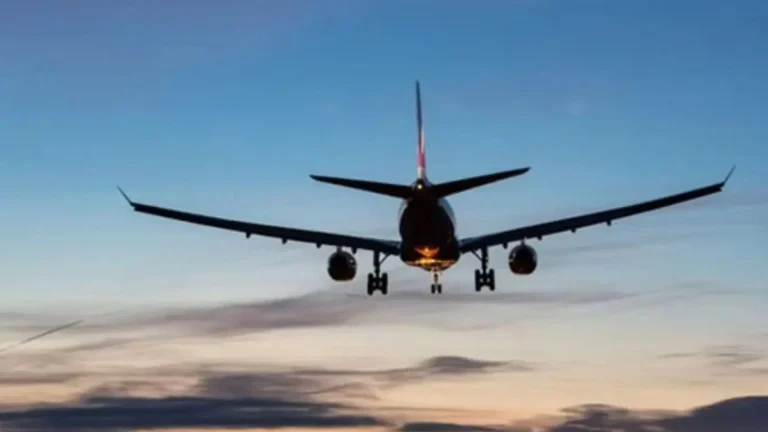 Haryana का पहला एयरपोर्ट तैयार: 7,200 एकड़ में फैला शंखनुमा टर्मिनल, कल से उड़ानें शुरू, 1 लाख नौकरियों के साथ बनेगा IT और हॉस्पिटैलिटी हब।