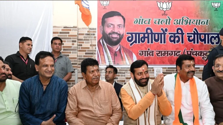 Haryana: गांव चलो अभियान के तहत सीएम नायब सैनी पहुंचे रामगढ़, विकास के लिए 21 लाख की घोषणा, स्वास्थ्य और शिक्षा पर दिए बड़े बयान।