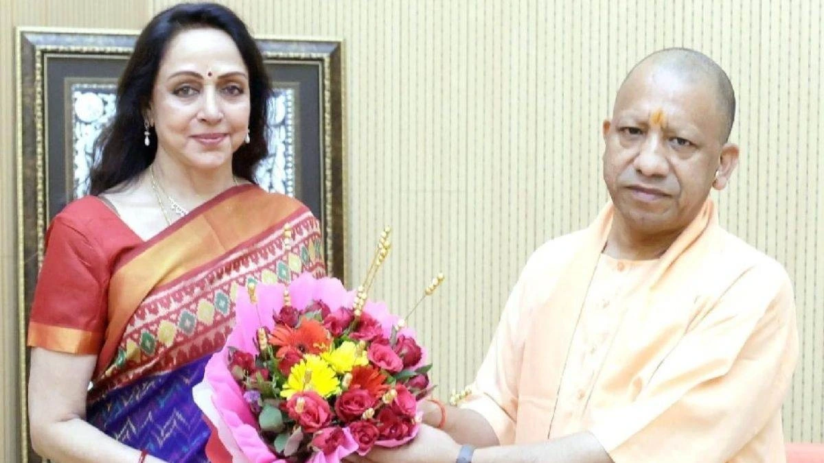 लखनऊ में योगी से मिलीं सांसद हेमा मालिनी: मथुरा-वृंदावन के लिए मांगा विशेष पैकेज; CM बोले- ब्रज का विकास मेरी प्राथमिकता, 10 दिन में अफसर करेंगे दौरा।