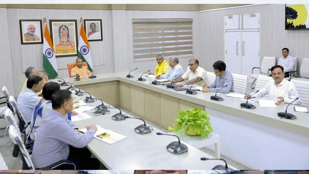 यूपी के सभी 75 जिलों में नागरिक सुरक्षा प्रणाली का विस्तार होगा, CM योगी ने जारी किया आदेश।