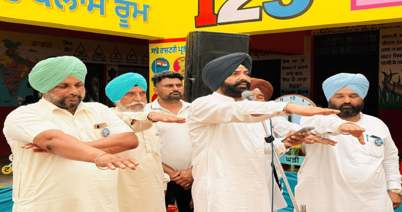 Punjab: हर दिन सैकड़ों गांवों में पहुंच रहा नशा मुक्ति का संदेश, हजारों लोग ले रहे नशामुक्त जीवन की शपथ।