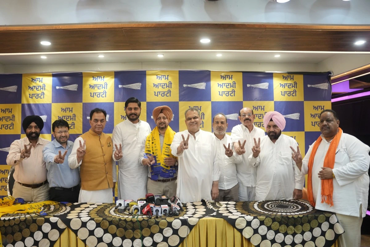 Ludhiana की सियासत में बड़ा बदलाव: पुराने Congress नेता Baljinder Bunty हुए AAP में शामिल, By-election में Party को मिलेगा फायदा