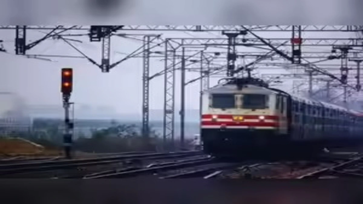 अब train छूटने से 8 घंटे पहले पता चलेगा Ticket Confirmed है या नहीं, Railways की नई सुविधा से Waitlist वाले Passengers को बड़ी राहत