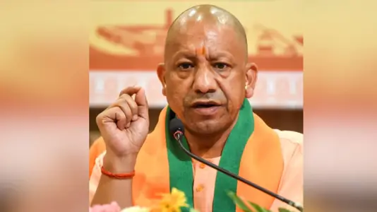 “Public Representatives की Suggestions को दी जाएगी Top Priority” – CM Yogi Adityanath