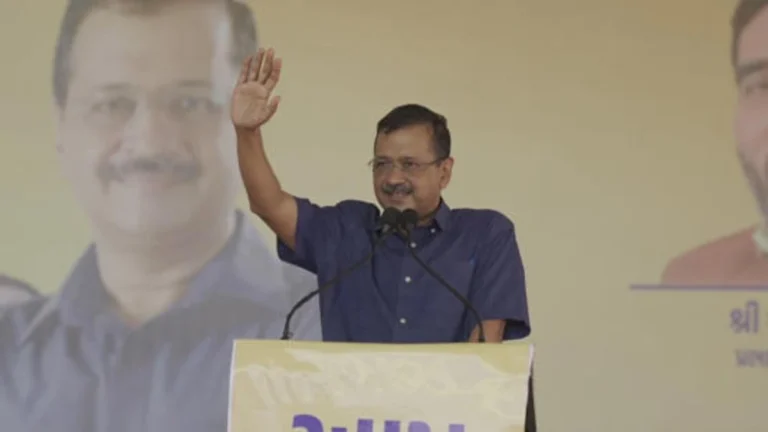 “किसानों का पैसा लूटकर बना रहे महल, अब जनता सबक सिखाएगी” – Gujarat में Arvind Kejriwal का BJP पर बड़ा हमला