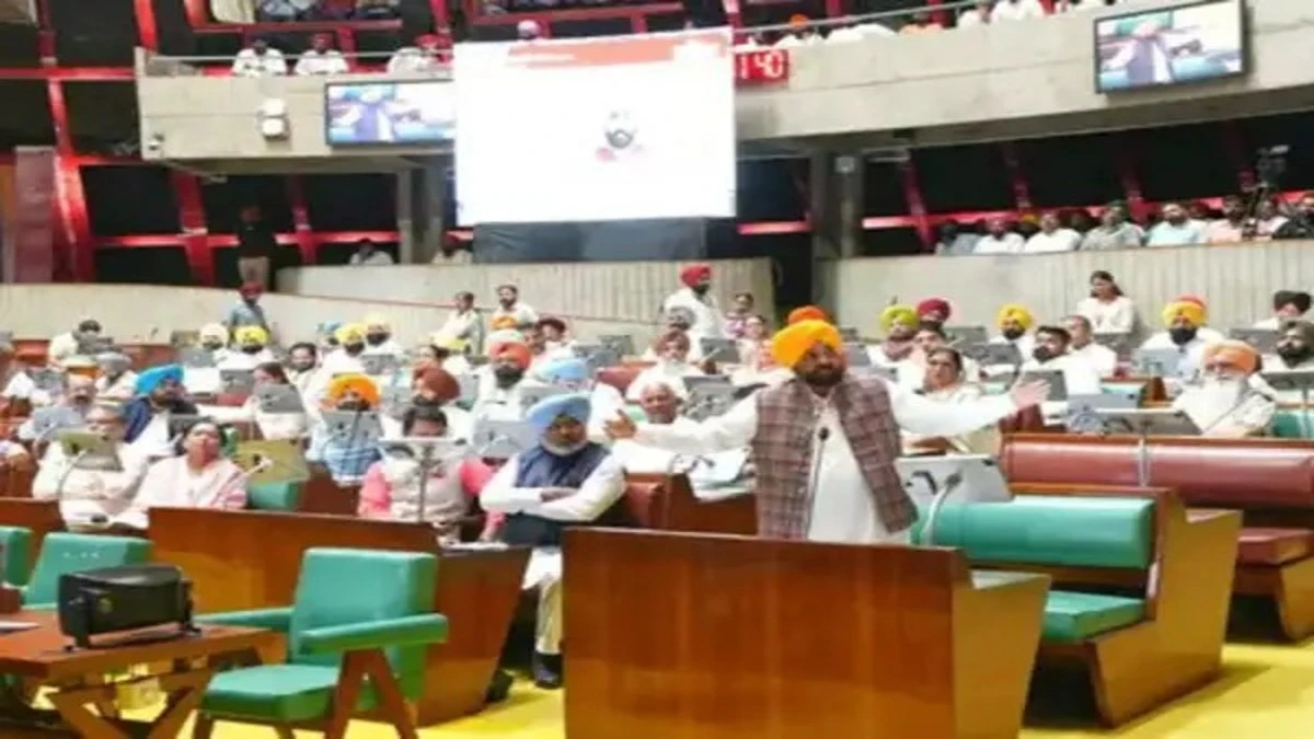 Punjab Assembly ने बनाई 15 Member Committee, ‘Holy Scriptures के Desecration पर बने Bill की होगी समीक्षा