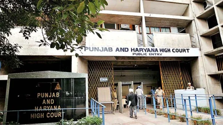 Punjab-Haryana High Court ने Advocate की याचिका खारिज की – ‘Judge पर Case Transfer का नहीं है अधिकार’
