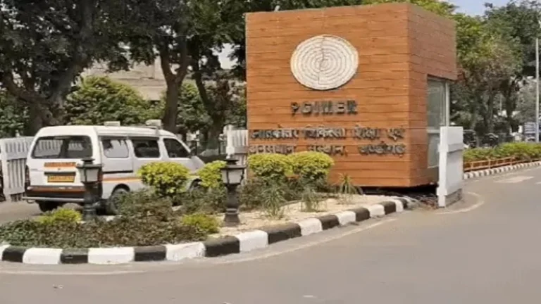 Chandigarh PGI में 90 Crore का Salary Pending, JAC ने लगाया ESMA Violation का आरोप, FIR दर्ज करने की मांग