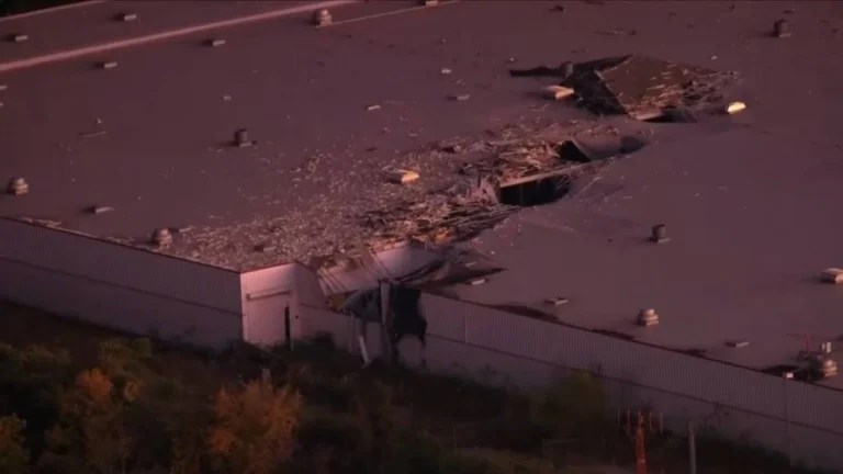 UPS Cargo Plane Crash: Kentucky में बड़ा हादसा, 7 लोगों की मौत, कई घायल