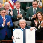 America का सबसे लंबा ‘Shutdown’ समाप्त: 1.4 Million Employees को 43 दिन बाद मिलेगा वेतन! लेकिन Situation अभी भी पूरी तरह Normal नहीं