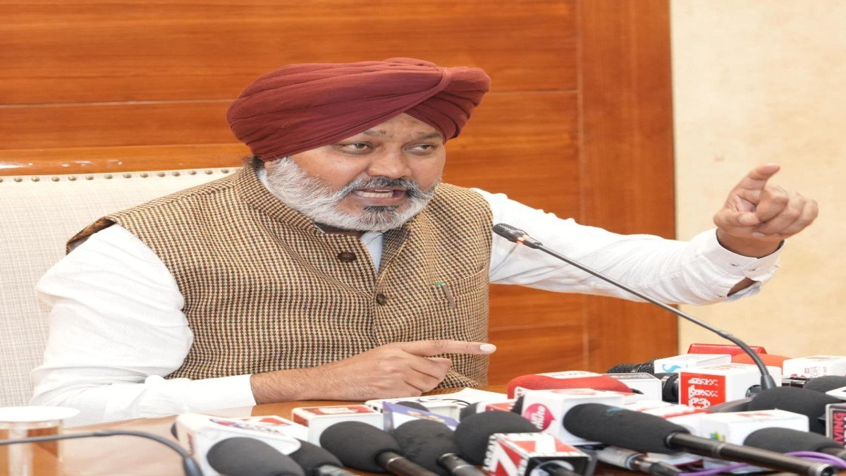 Finance मंत्री Harpal Singh Cheema ने PU students पर अत्याचार की कि कड़ी निंदा, BJP को Punjab की शांति भंग न करने की दी चेतावनी