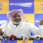 ‘AAP’ ने Punjab में corruption के आरोपों पर Congress और BJP को घेरा