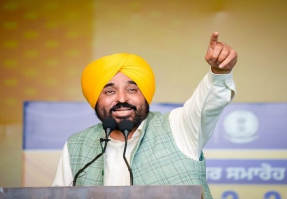 CM मान बोले- गरीबी की एप्लीकेशन लिखवाती रहीं सरकारें:मानसा में रखी ITI की नींव, सुखबीर बादल की मिमिक्री की!