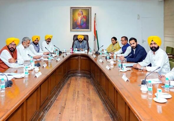 पंजाब में महंगी होगी शराब:नई एक्साइज पॉलिसी को मंजूरी देगी AAP सरकार; ₹12 हजार करोड़ तक कमाई का टारगेट