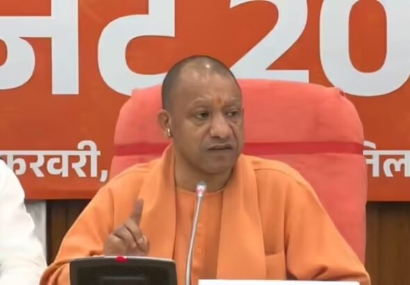 ‘वर्किंग महिलाओं के लिए हॉस्टल, छात्राओं को स्कूटी और युवाओं को रोजगार’, CM योगी ने बताई बजट की बड़ी बातें