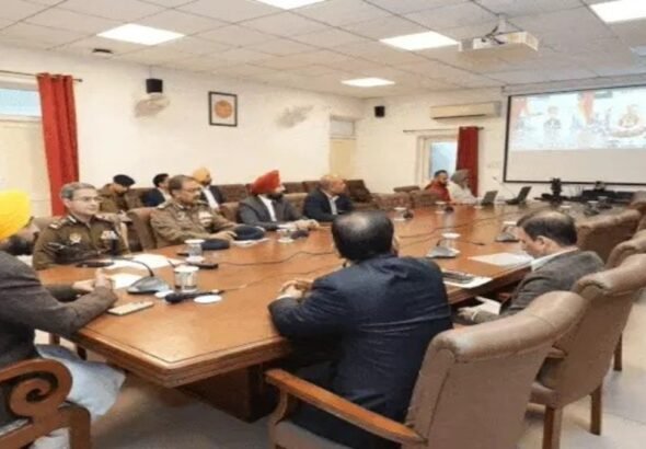 पंजाब की कानून व्यवस्था को लेकर हाई लेवल मीटिंग:CM मान की अगुवाई में बन रही स्ट्रेटजी, मुख्य सचिव व डीजीपी भी मौजूद