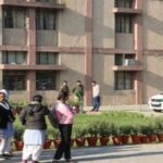 मोहाली में 16 स्कूलों को उड़ाने की धमकी:चंडीगढ़-पंजाब के बम स्क्वॉड से जांच