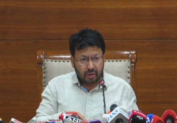 टूरिस्ट वीजा पर गए कई पंजाबी Dubai में फंसे:अधिकतर के वीजा और पैसे हो रहे खत्म, लोगों के हेल्पलाइन पर आए फोन