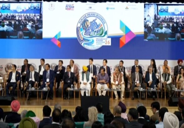 Mohali में प्रोग्रेसिव पंजाब इन्वेस्टर्स समिट शुरू: मिडिल ईस्ट को छोड़ कई देशों के उद्यमी ले रहे भाग, CM Mann ने किया उद्घाटन।