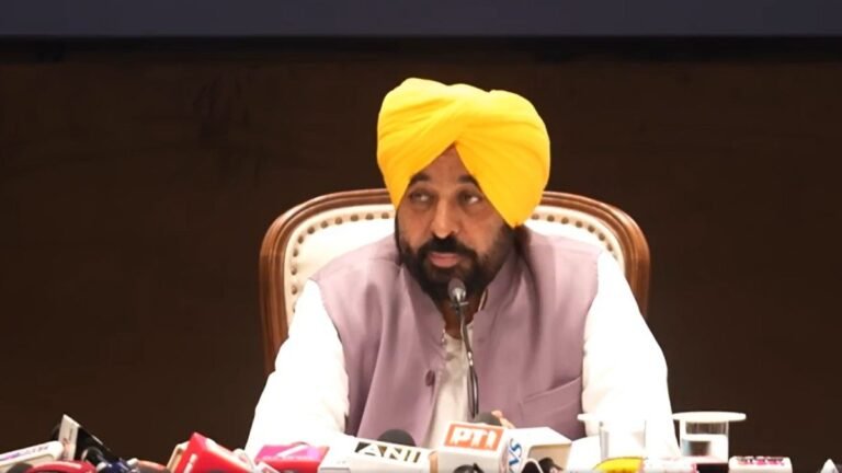 28 मार्च को शुरू होंगे 100 नए मोहल्ला क्लीनिक:सीएम बोले- मुख्यमंत्री सेहत योजना में सारा खर्च सरकार उठाएगी, विरोधियों को बोलने दो