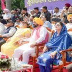 चंडीगढ़ एयर-शो का दूसरा दिन:एयरफोर्स की सूर्यकिरन टीम ने डायमंड-Y फॉर्मेशन बनाया; पंजाब और हरियाणा CM भी पहुंचे