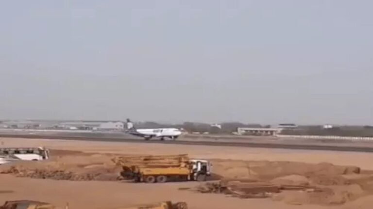 हिसार एयरपोर्ट पर आज से उड़ान यात्री कैफे शुरू:यात्रियों को एयरपोर्ट पर मिलेगा सस्ता खाना, मंत्री चंडीगढ़ से VC से करेंगे शुरुआत