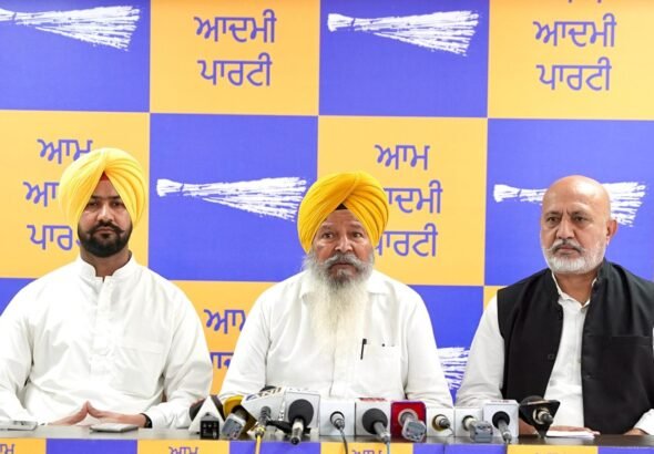 मंडियों में किसानों को किसी भी तरह की नहीं होगी परेशानी, समय पर होगी लिफ्टिंग और पेमेंट: Mahindra Singh Sidhu