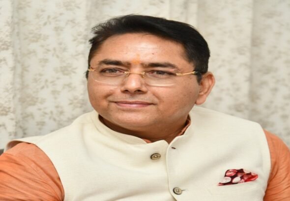 AAP नेताओं ने संसद में पंजाब के ज़रूरी मुद्दों को नज़रअंदाज़ करने के लिए राघव चड्ढा की आलोचना की