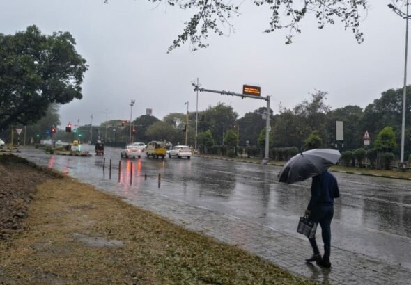 पंजाब में आज फिर बिगड़ेगा मौसम, 12 जिलों में बारिश और आंधी-तूफान का अलर्ट